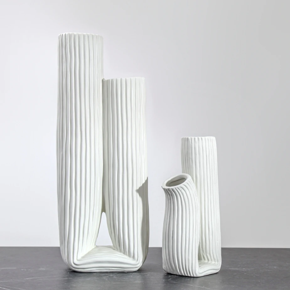 Factory Wholesale Minimalist Design Tall Modern Ceramic Vase Decoration Table Flower Vase For Home Decor