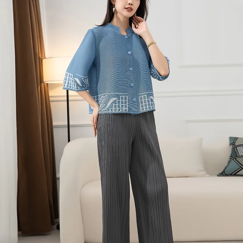 Pleated print beaded short 2022 Spring and autumn new loose temperament coat