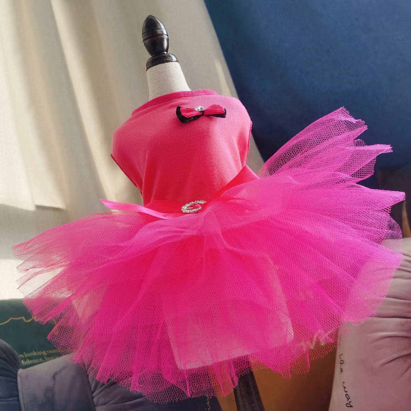 Wholesale Outdoor Elegant bow multi-colored puppy dress Fashion Sparkly  Pet Princess dress