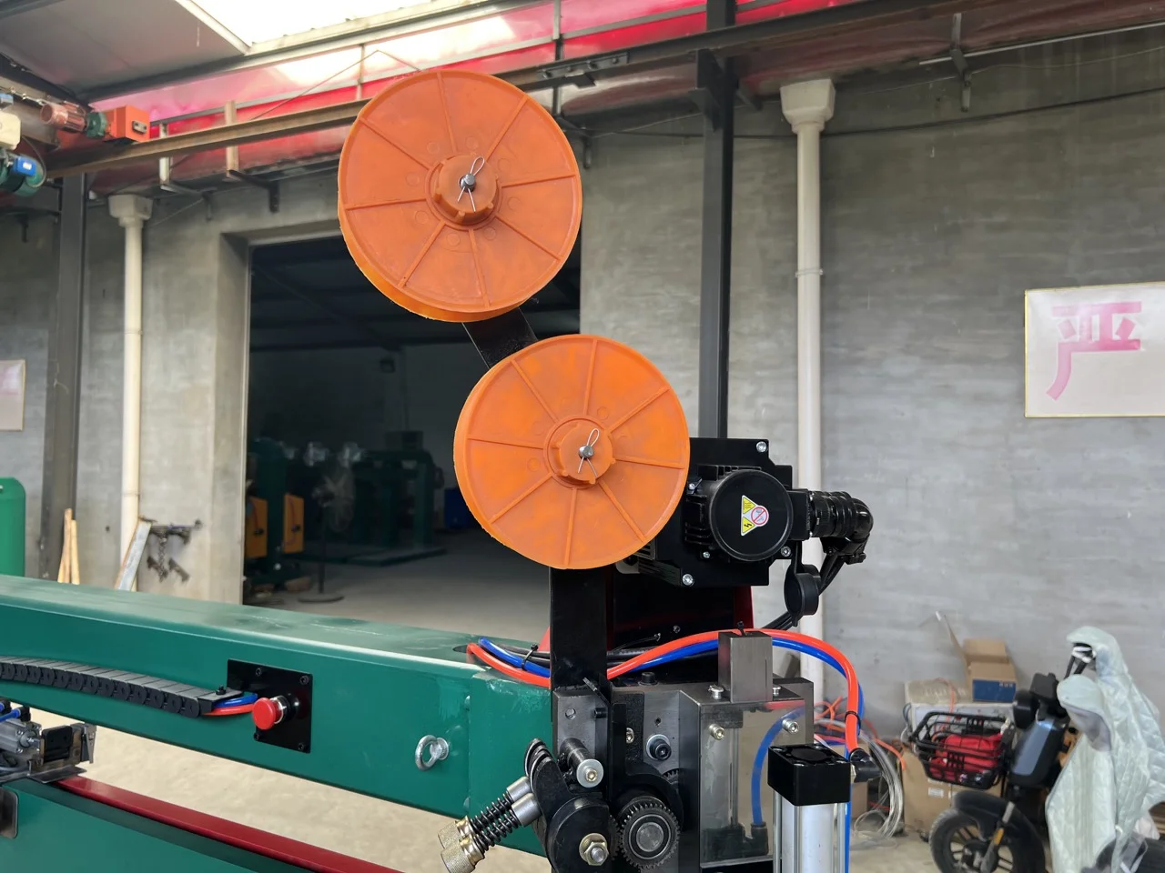 Ручная машина для изготовления картонных коробок из гофрированного картона