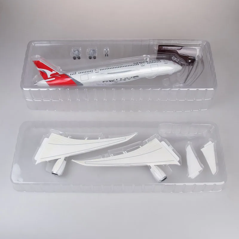 1/130 Scale 43CM Qantas Airways Boeing 787 B787 Aircraft Model Civil Aviation Passenger Aircraft Simulation Decoration Gift