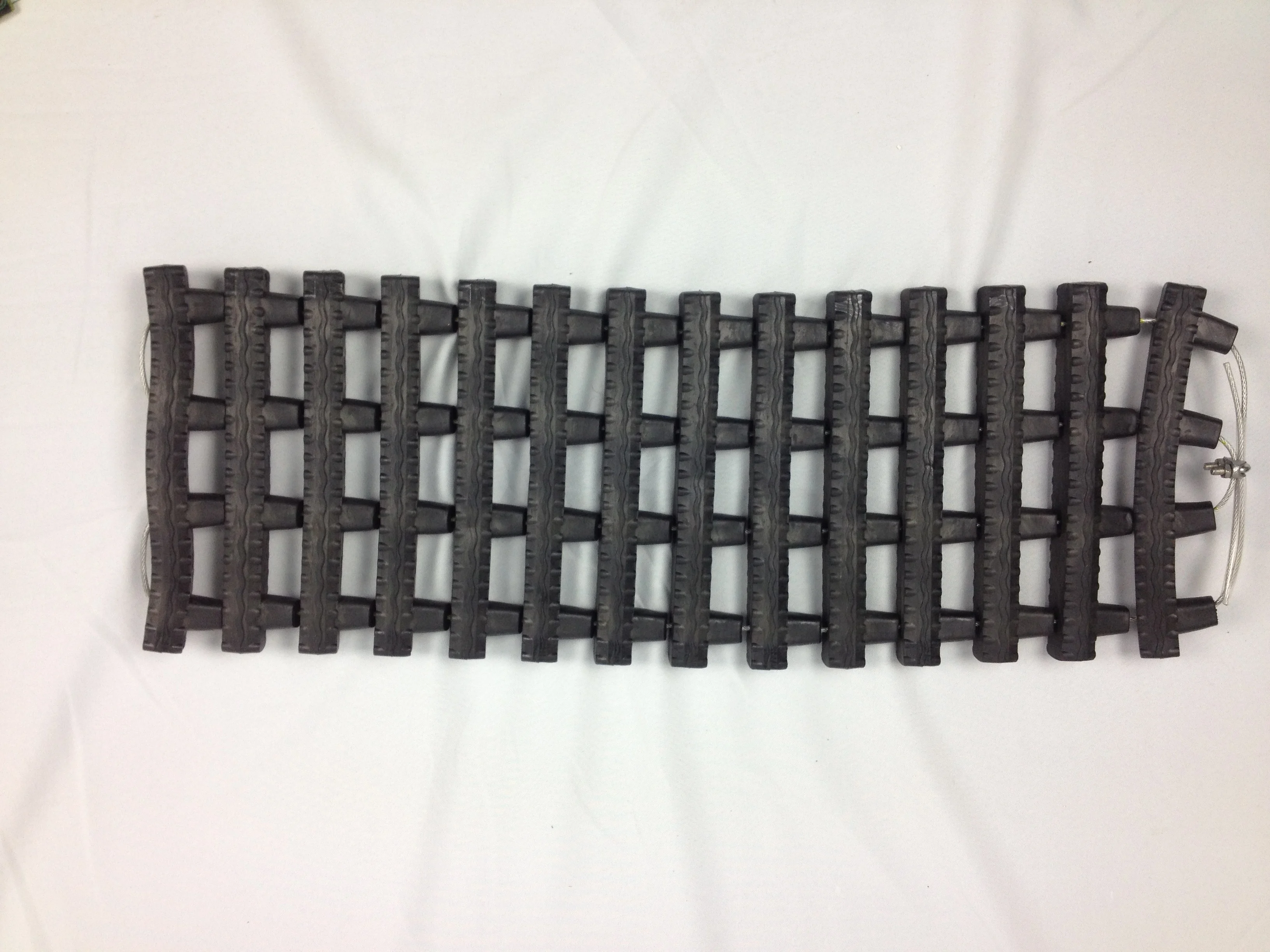 Recovery Tracks for car