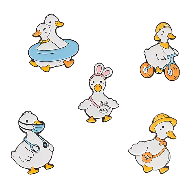 Promotional Metal Pin With Backing Card Packaged DIY Custom Design Metal Enamel Lapel Pin Customised Badges