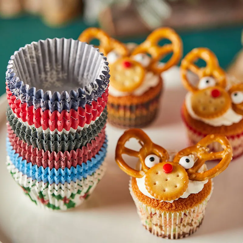 125-Pack Holiday Party Mini Paper Baking Cups Food Grade Inks and Paper Grease Proof Cupcake Liners for Christmas