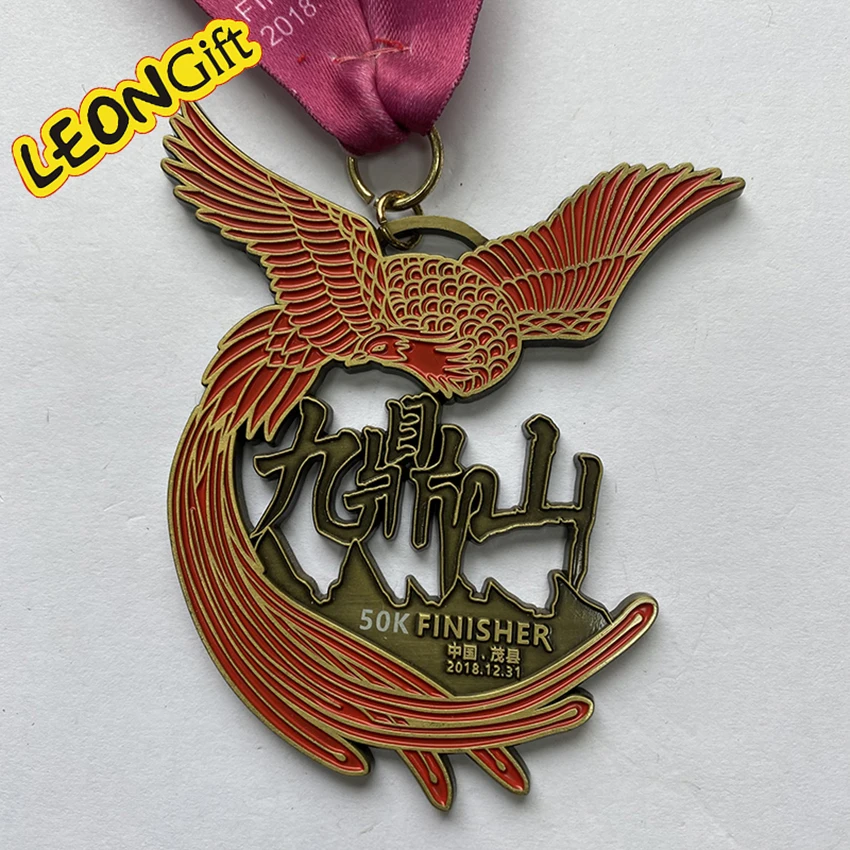 Custom Perspex Trophies And Medals Sports Manufactures Display Education Badminton Football Cup Soccer Medals And Trophies