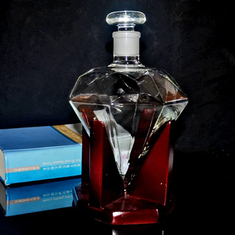 
China factory cheap price handmade glass liquor 500ml airtight glass bottles for wine 