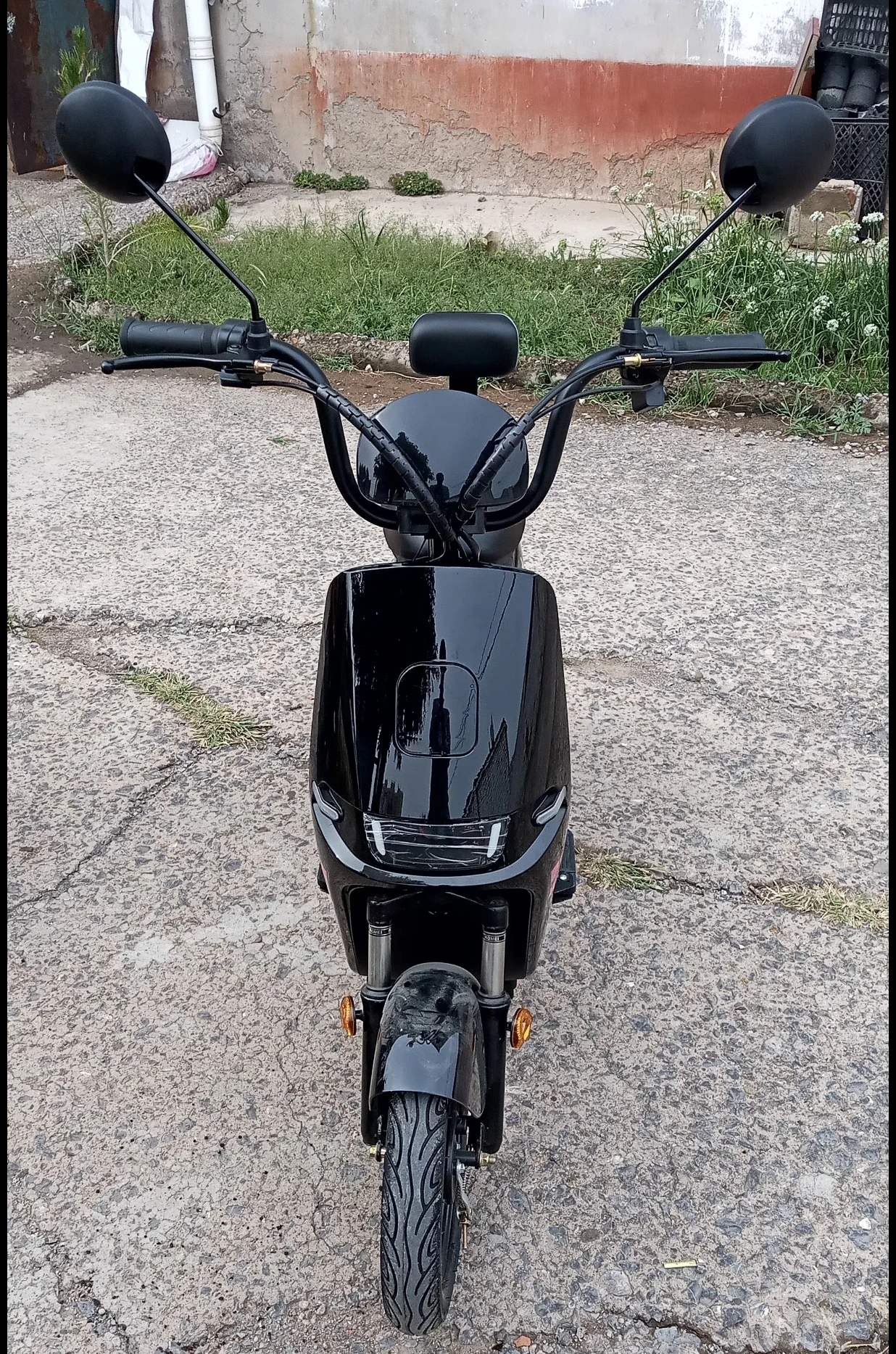 2023 hot selling Chinese electric bike,adults electric scooter