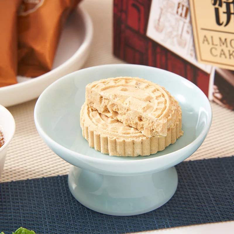2025 Chinese Macau Snack Almond Cakes Gluten-Free Crispy Shortbread Original Almond Cookies for New Year