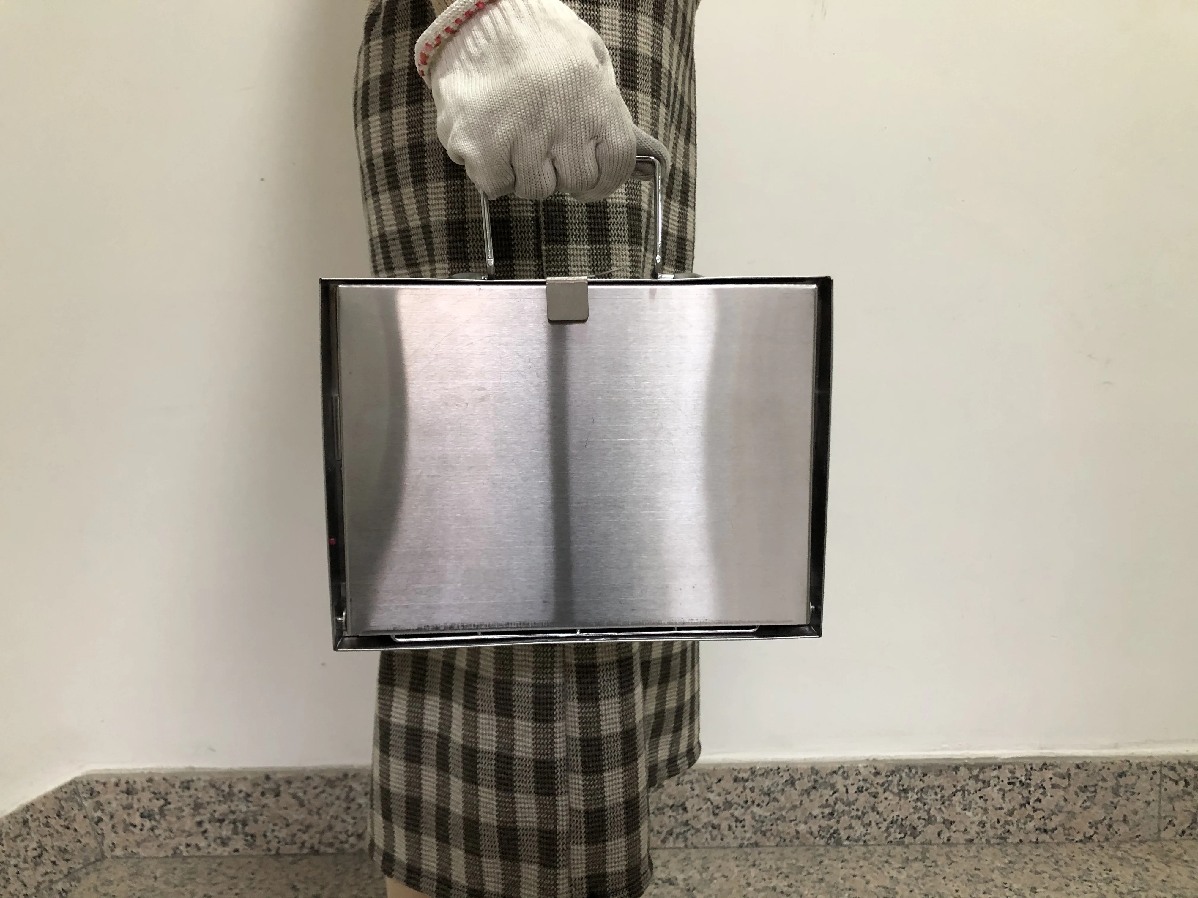 Custom Outdoor Mini Barbecue Grill Portable Briefcase Style Camping Folding Charcoal BBQ Grill