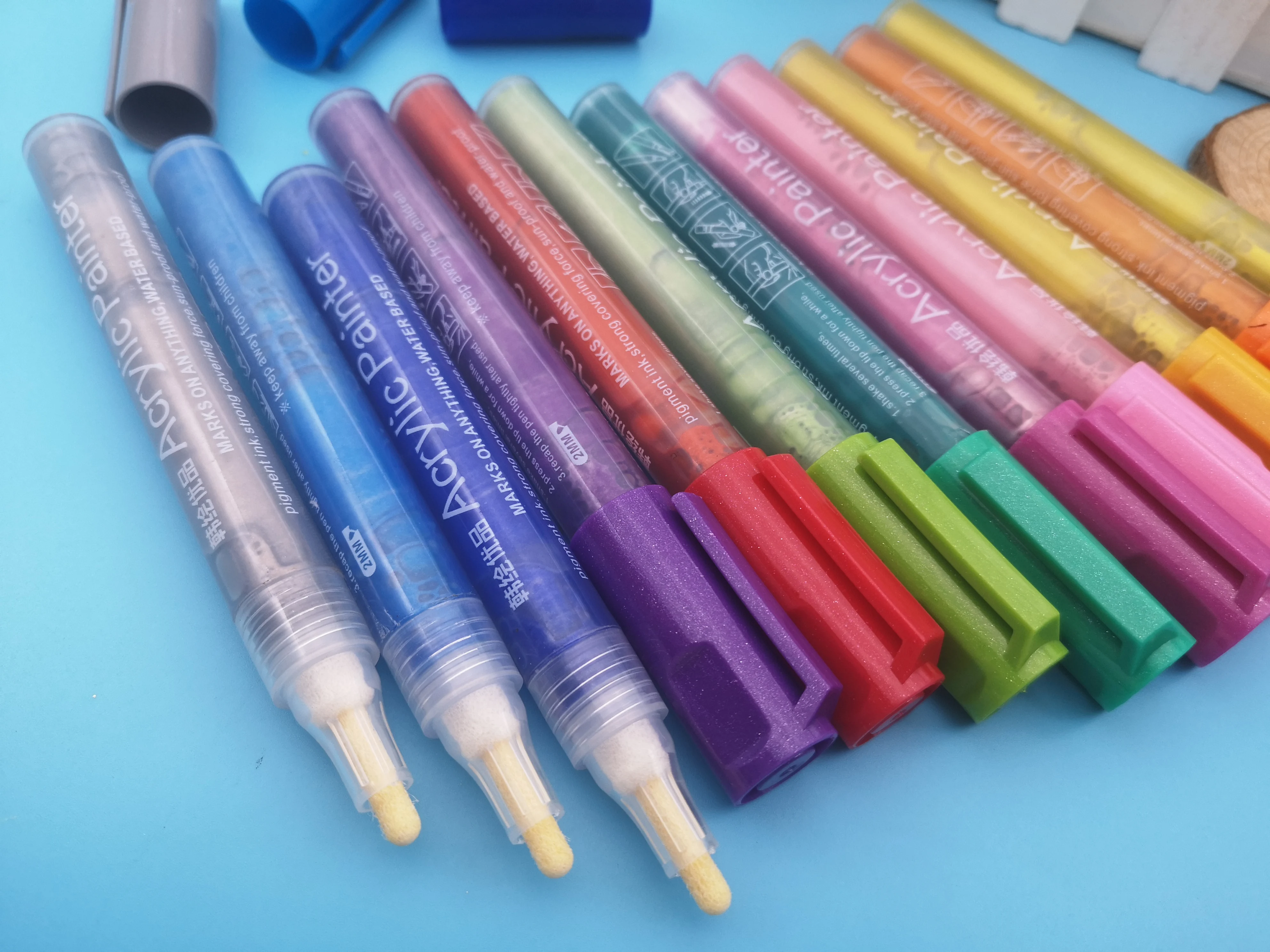 
waterproof UV protected glitter paint marker pen valve action by manufactory bullet tips or reversible tips 