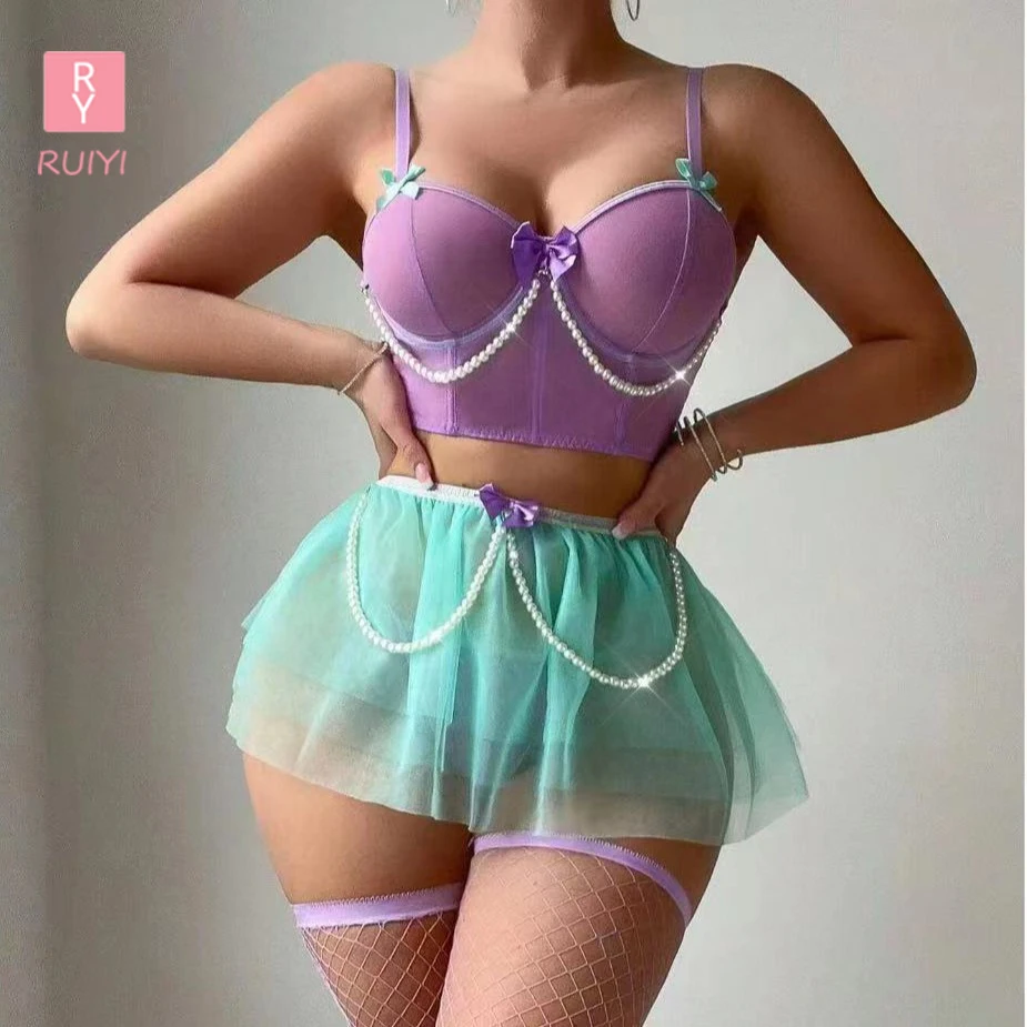 Женское нижнее белье с бусинами
