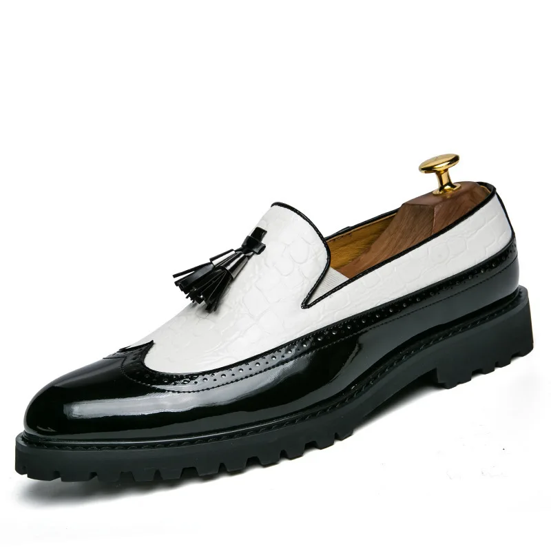 Mens Pointed Leather Shoes British Patent Leather Elongating Multicolor Business Flat Bottomed Formal Loafers Outdoor Lazy Shoes