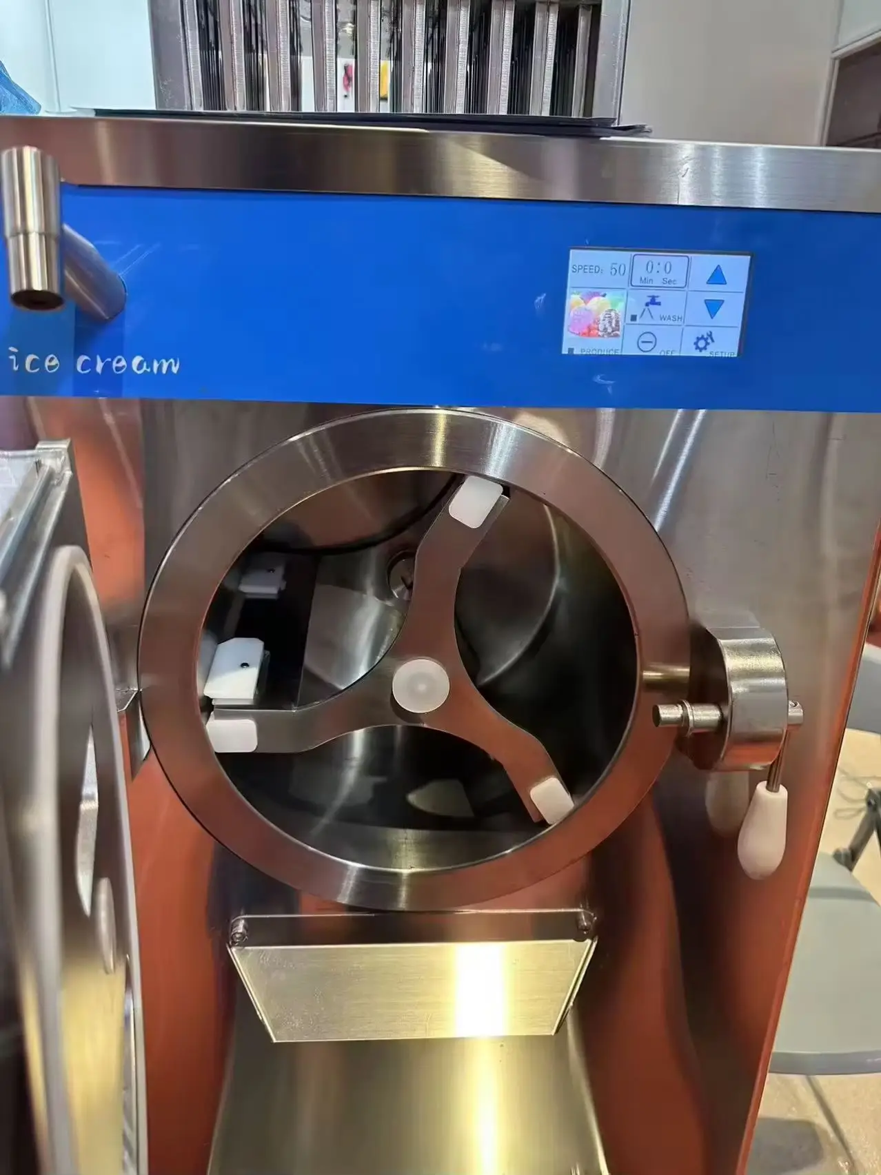 42-48L(11~12.5gal)/H Commercial Soft Ice Cream Machine 2650W Frozen Yogurt Maker