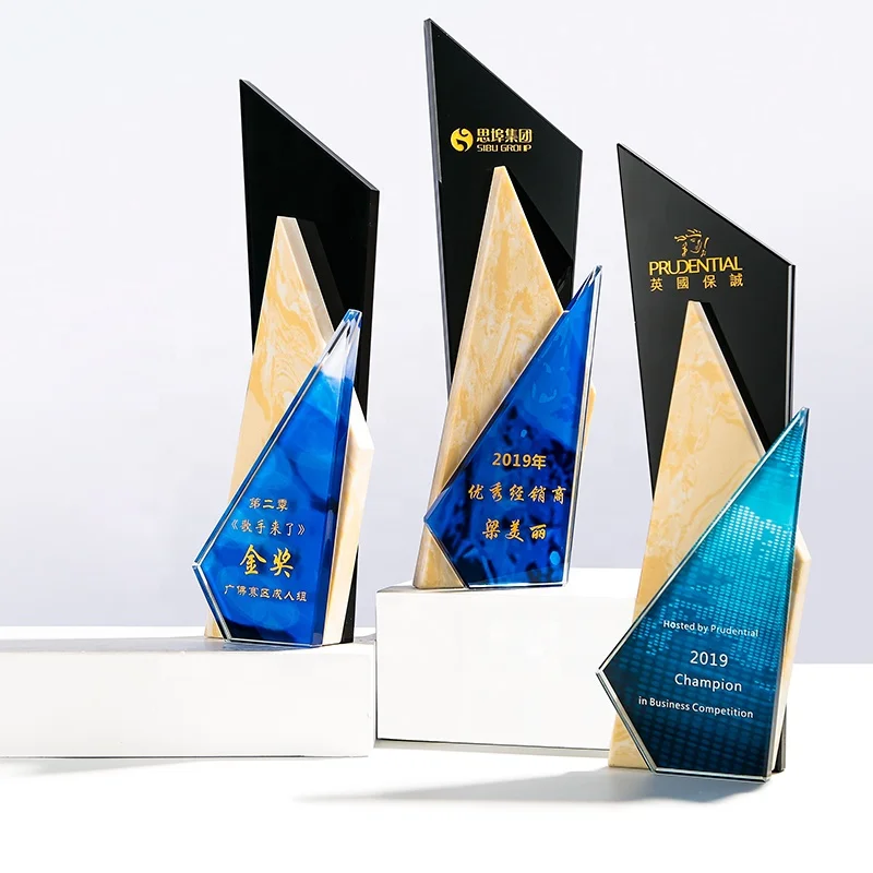 New Design Blue Crystal Wooden Award Trophy For Personal Care Crystal Trophy