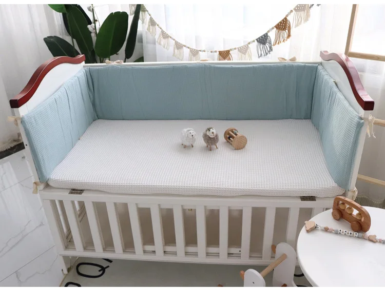 Wholesale Cot Protector Pillows Room Decor Baby Round Cushion Bed Rails Waffle Baby Crib Bumper