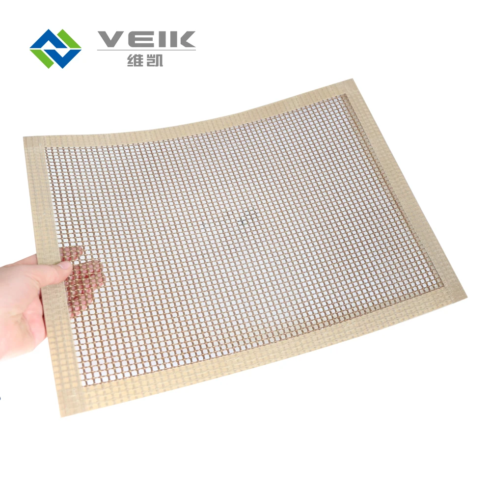 Easy clean non-stick bbq set grill mesh mat for use on charcoal and gas cooking grills mat