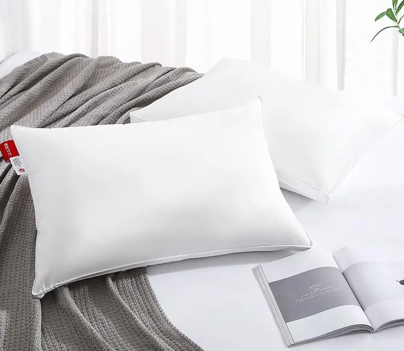 Hotel Collection Bed Pillows Standard or Queen Size Breathable Skin-Friendly cotton Down Pillow