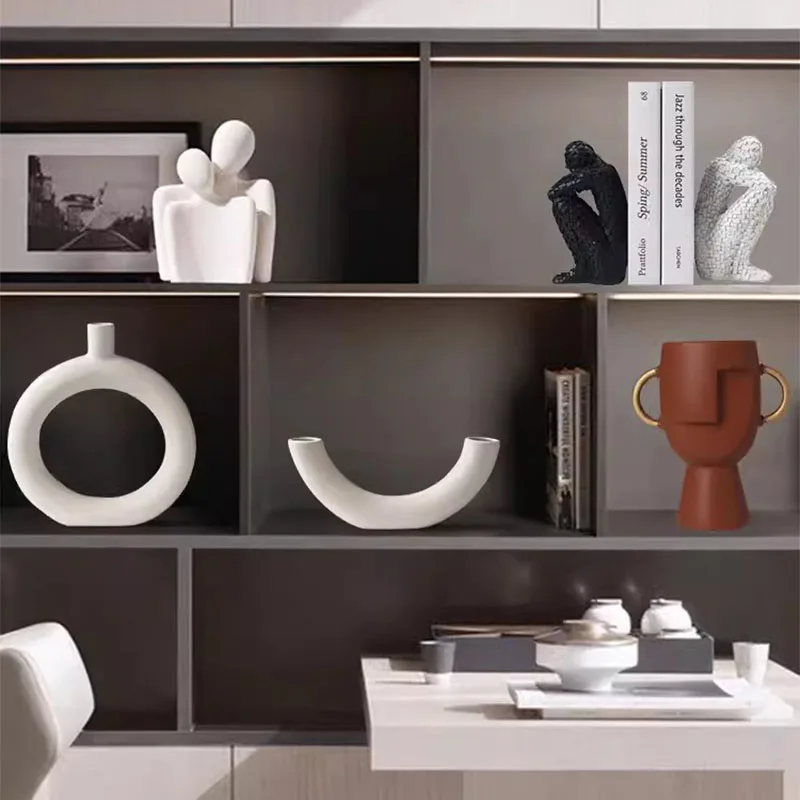 Modern Room Decor Resin Crafts Abstract Silence Is Gold Sculpture Decoration for Living Room