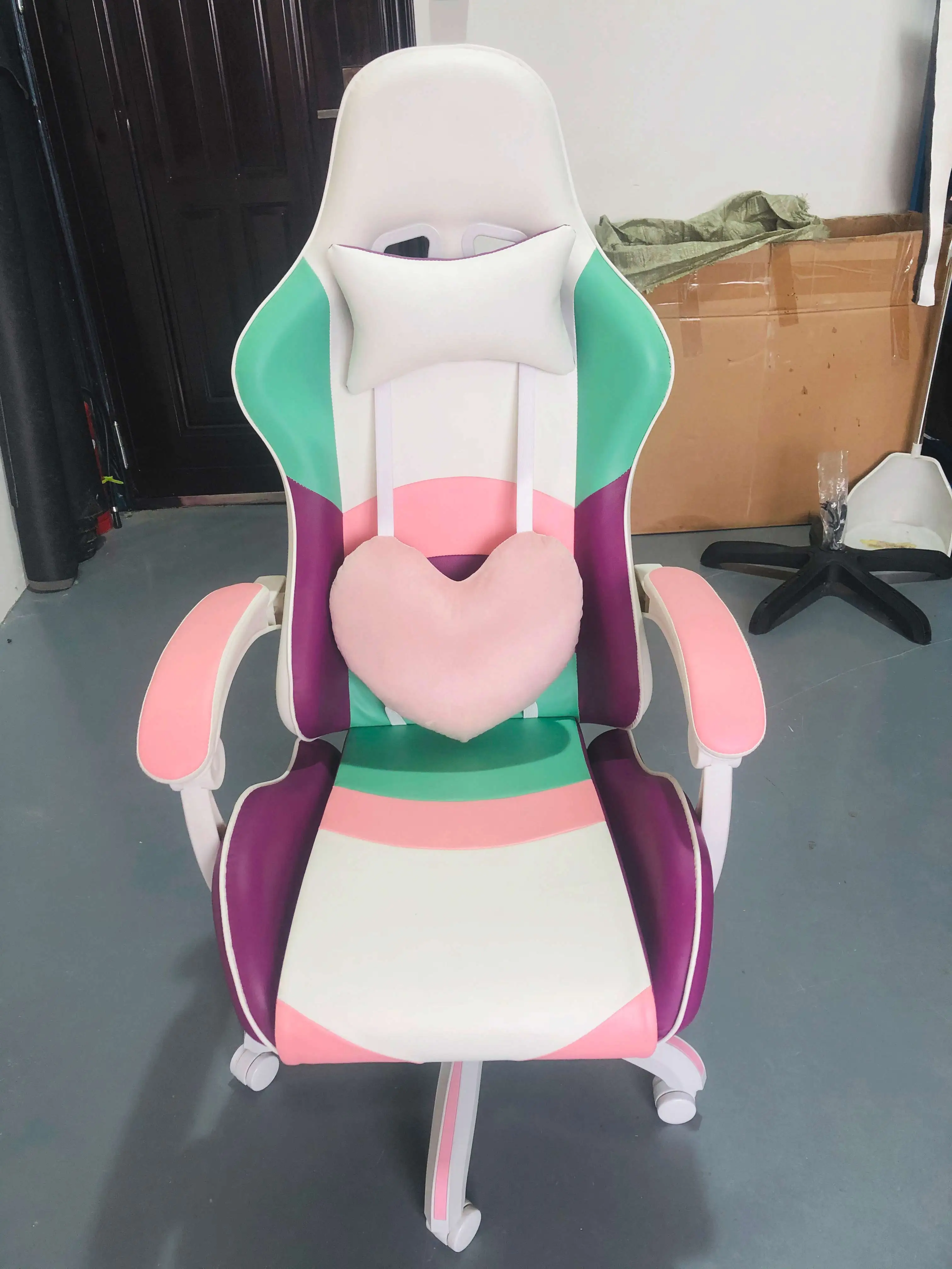 2021 NEW RGB lights game chair Commercial Furniture chair Conference Recline armrests office chair