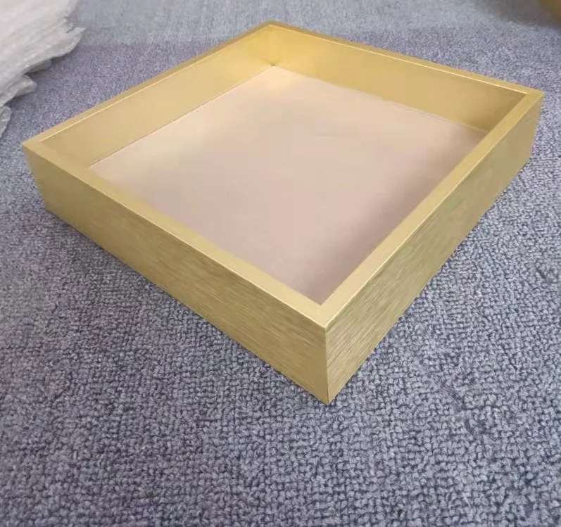 Оптовая продажа пользовательский размер простой современный 3D теневая коробка черный золотой алюминиевый сплав фоторамки