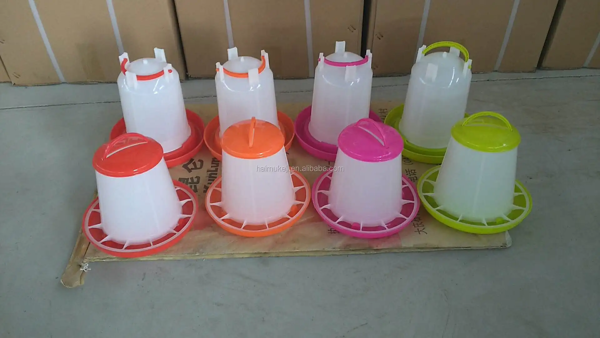 Automatic Plastic poultry chicken feeder and drinker poultry chicken feeding and waterer for chicken farm