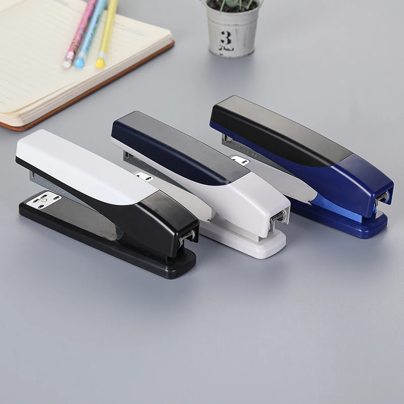 Chinese office stationery wholesale small size DELI mini office paper stapler