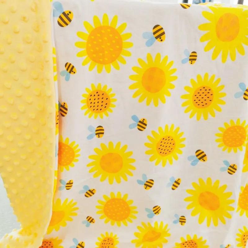 Wholesale 100% Polyester Custom Printed Minky Fleece Baby Dot Blanket Minky Baby Blanket For Newborns
