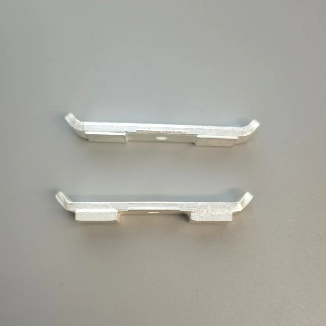 EMD 8262194 EMD Contacts for Diesel/Electric Vehicles AgCdo Electrical contact assembly for locomotive