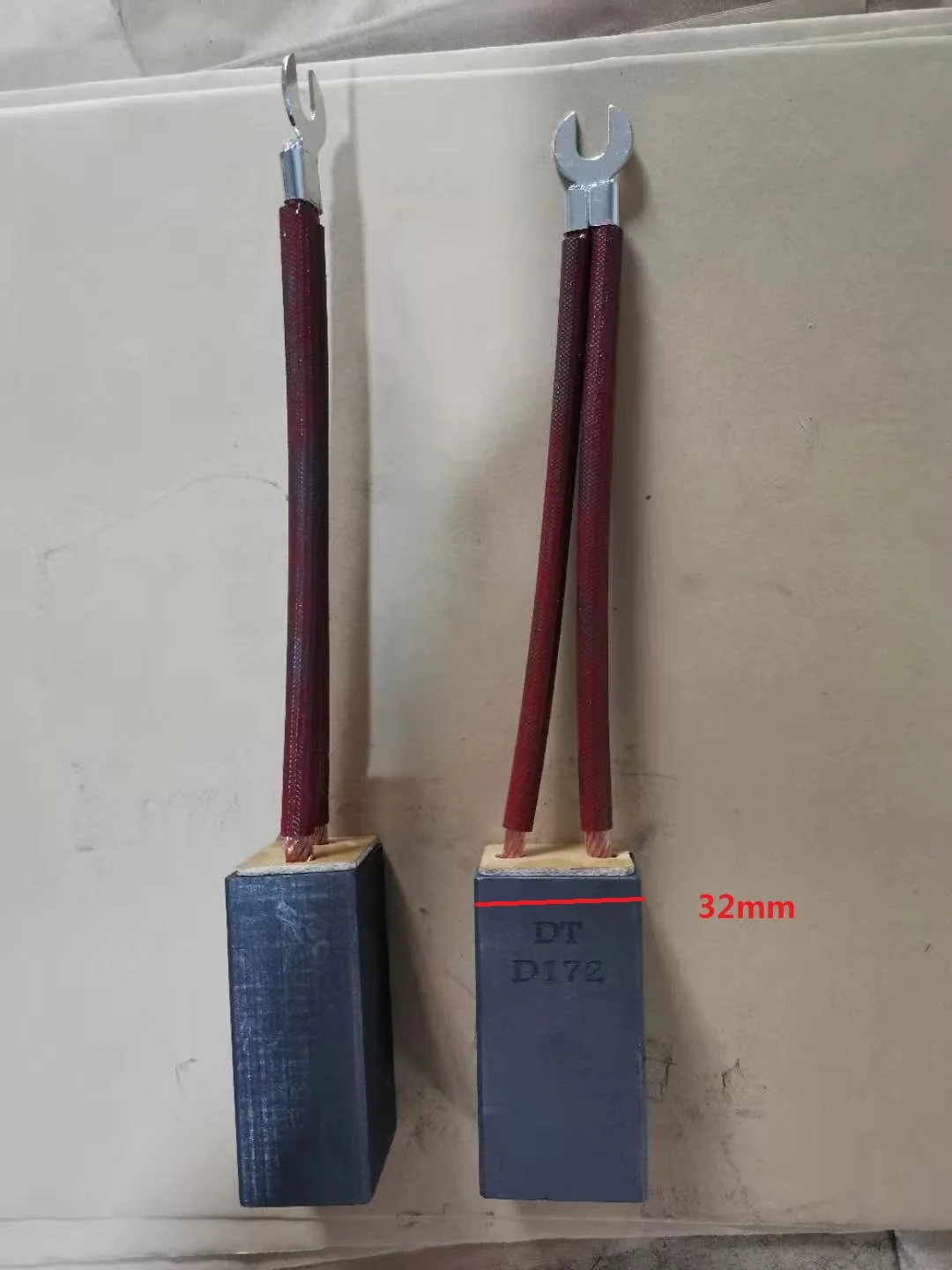  Угольная щетка для двигателя D172D/D172 D252 D104D/D104 углеродная 25 32 60 мм 65 скользящее