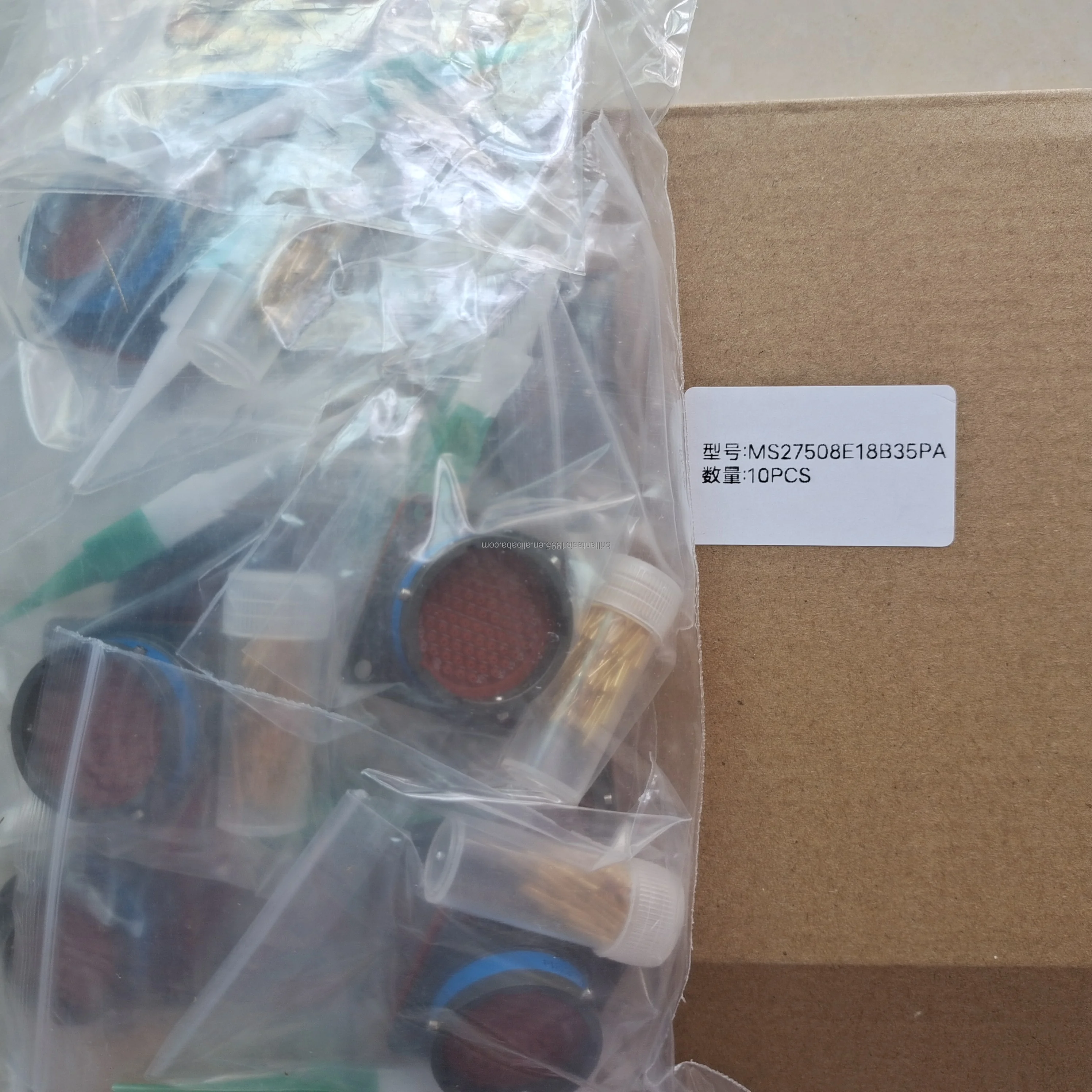 Brand new amphenol D38999/26FG35PE-LC fast shipping