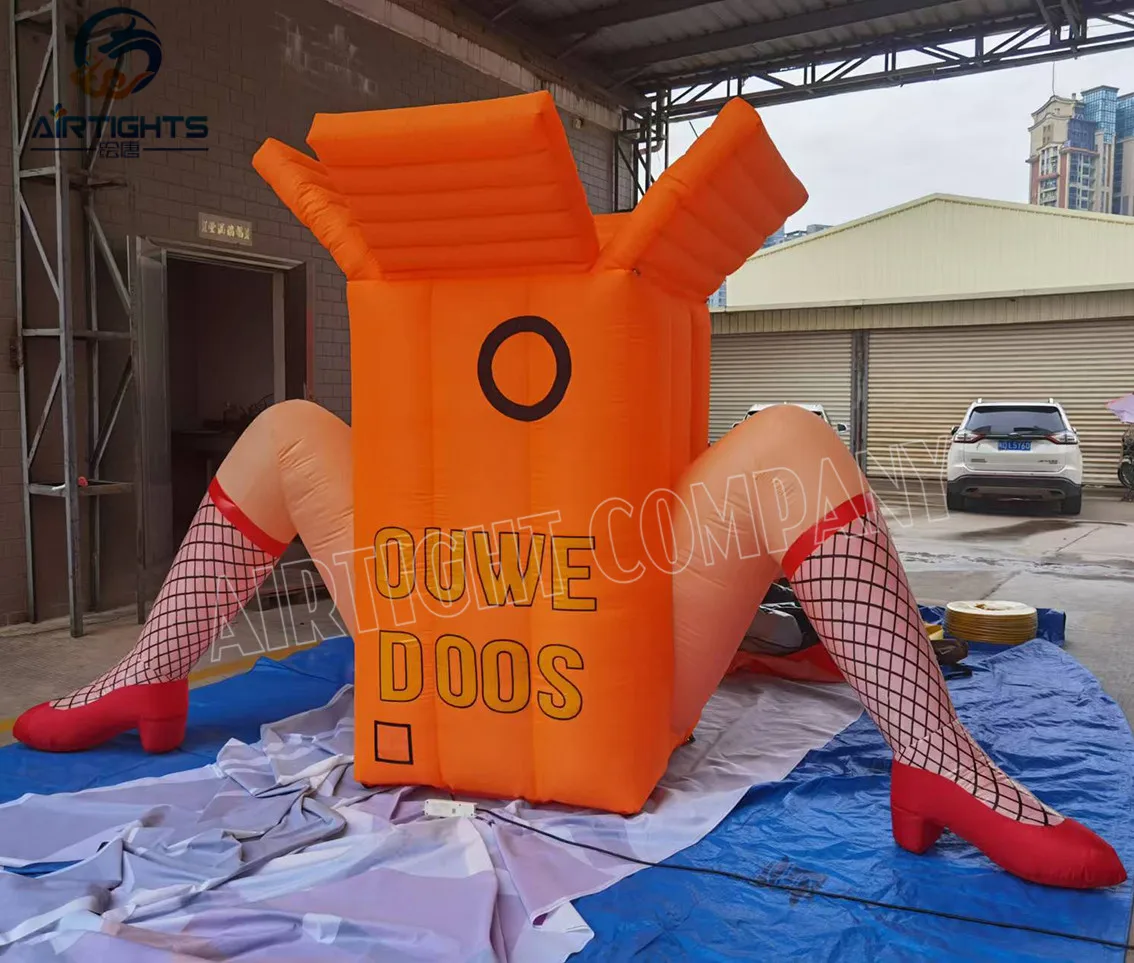 China Professional Supplier Holland Cartoon Dolls Inflatable OUWE DOOS for Rental