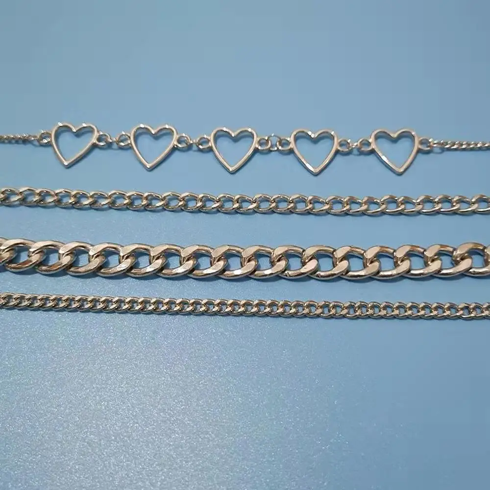 Punk Hip Hop Geometric Choker Necklace Fashion Hollow Peach Heart Gold Chain 4 Pcs Layered Necklace Set Women