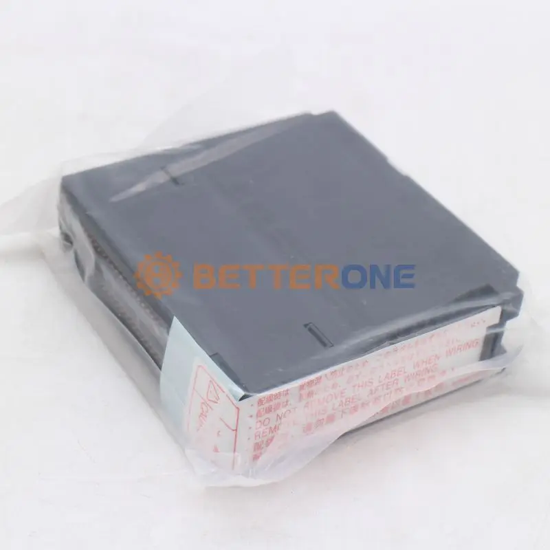 QX82 New and Original Programmable Logic Controller QX82 Digital Input Module PLC Modular 24VDC PLC Input Module