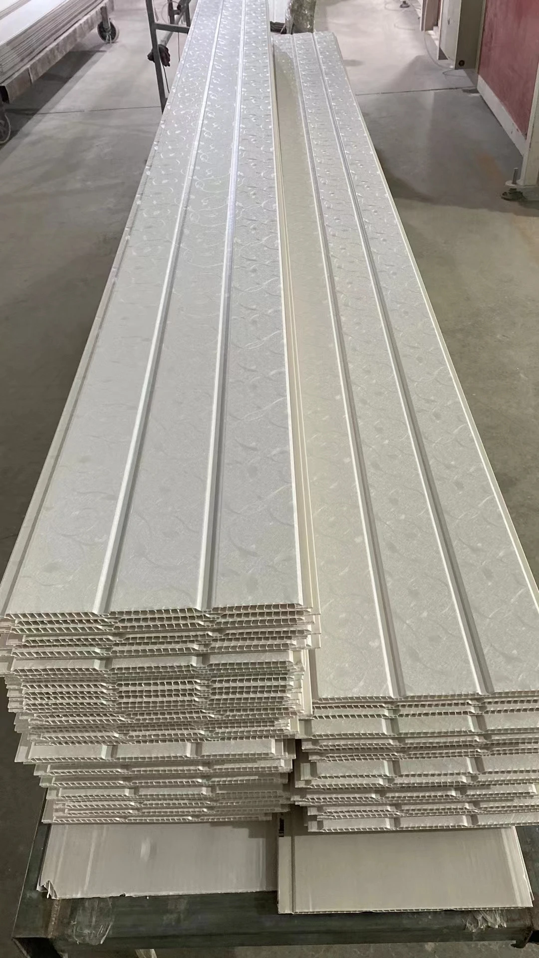 Waterproof Cheap Ceiling Design Laminate Wood Wall Paneling Interior Decorative PVC False Ceiling Wall Panel For Bathroom