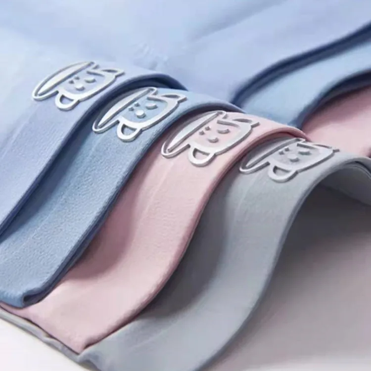 Customized 3D Soft Silicone Logo Heat Transfer Clothing Printing