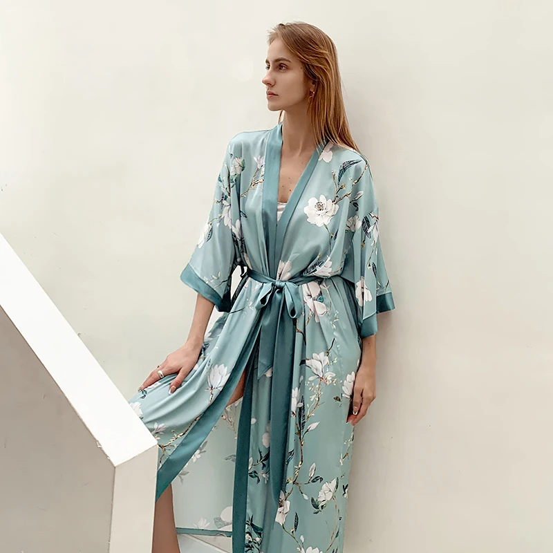 2022 women clothing wholesale floral printing bathrobe silk kimono robes for women