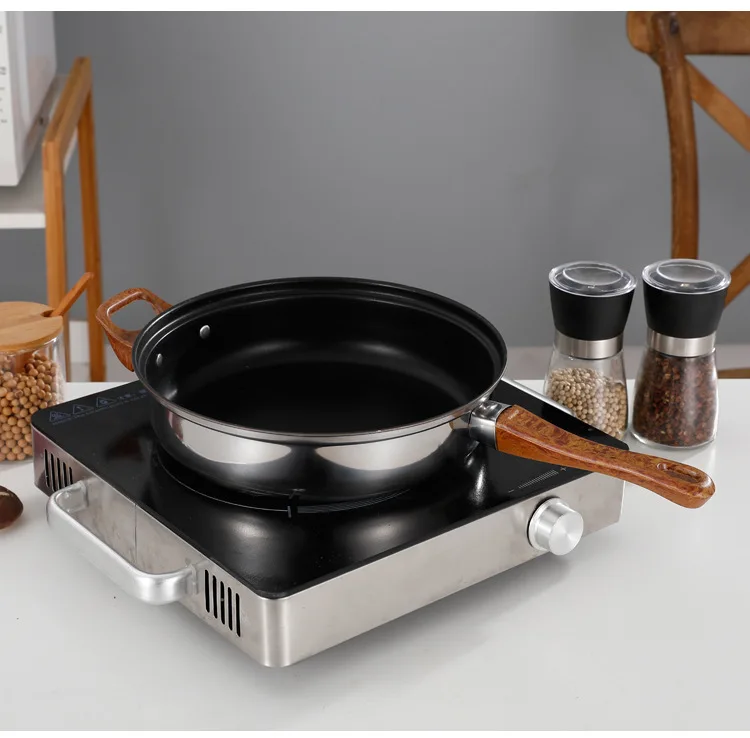 New Stock Arrival 12 Pcs Luxury Non Stick Stainless Steel Cookware Set Pots And Pans Cook Pot Set Cookware With Wooden Handle