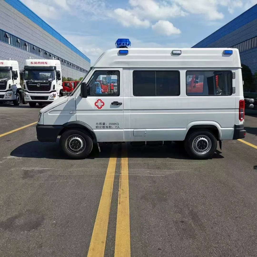 1VECO Hot Sale Top Monitoring Ambulance Vehicle Medical Van Ambulance for Hospital Patient Transport