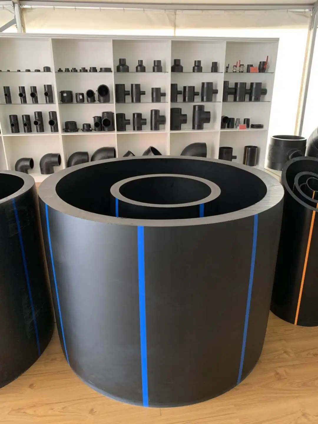 I need large diameter 2600mm hdpe pipe dn40 hdpe pipe hdpe pipe 3 meters diameter