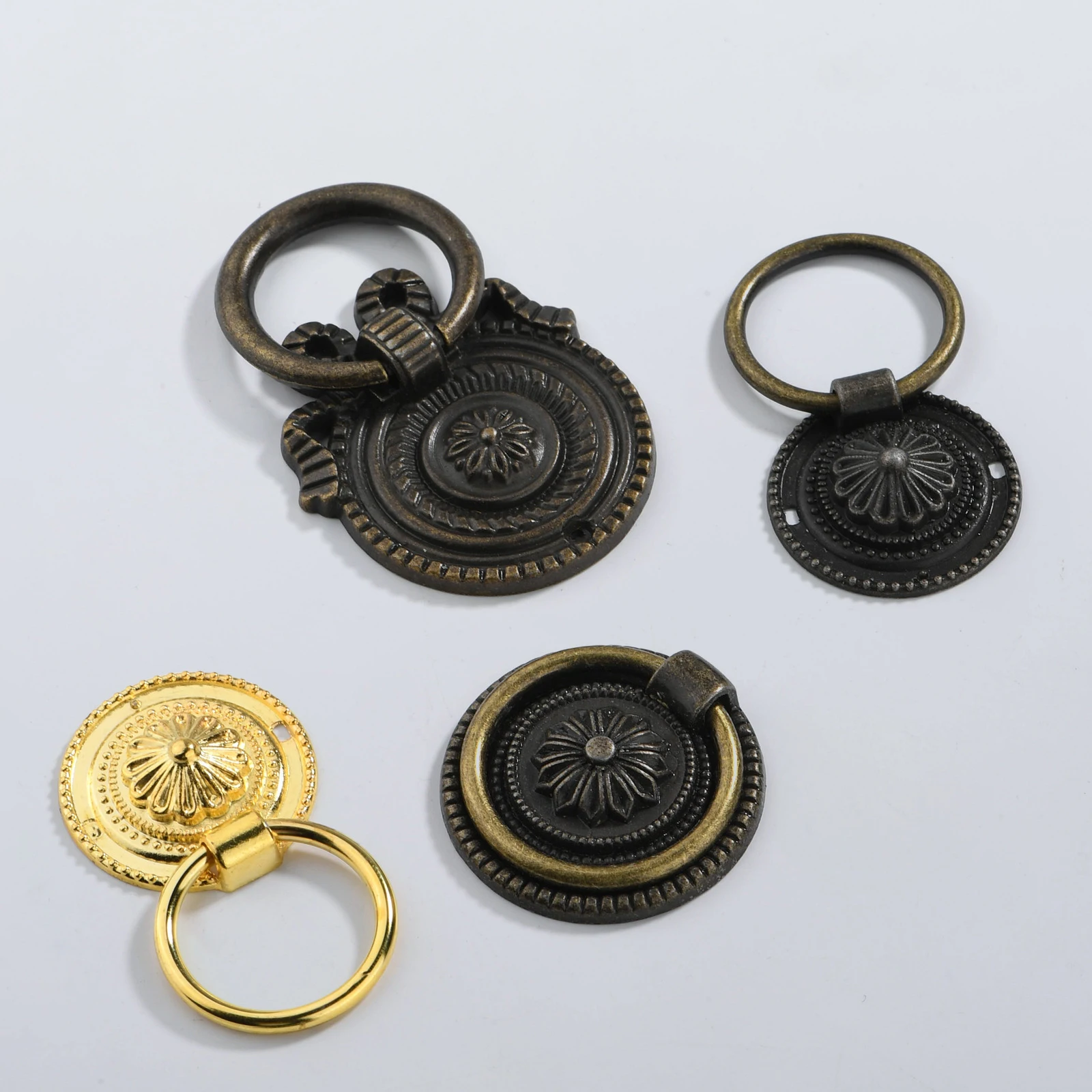 Antique Zinc alloy drawer handle sunflower handle used as a furniture hardware accessory for drawer and cabinet decoration