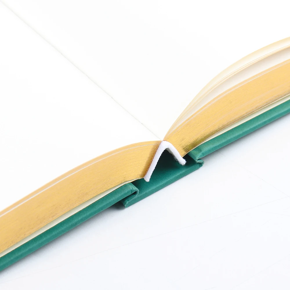 Wholesale Book Shelf Fashion Designer Decorative Hardcover Textured paper cover finish Coffee Table Books Decor Books