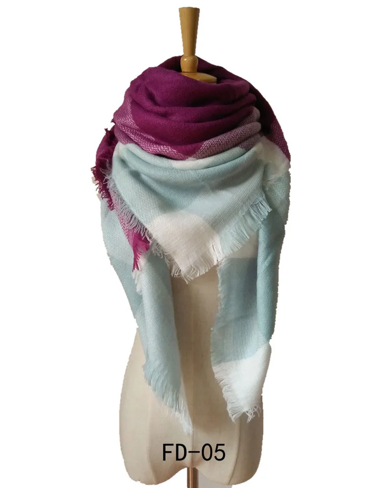 Wholesale 2020 hot selling women warm scarf knitted acrylic  140 x 140 cm square  winter women scarf