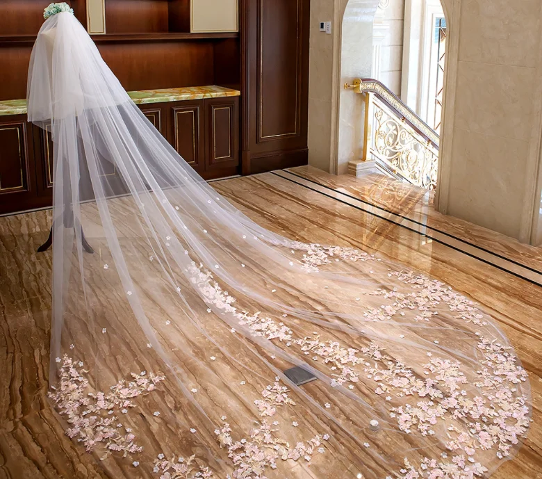 Hot sale Luxury Two-Layer Lace Wedding Veil with Pink Flowers 3.5 Meters Long Bridal Veils with Comb