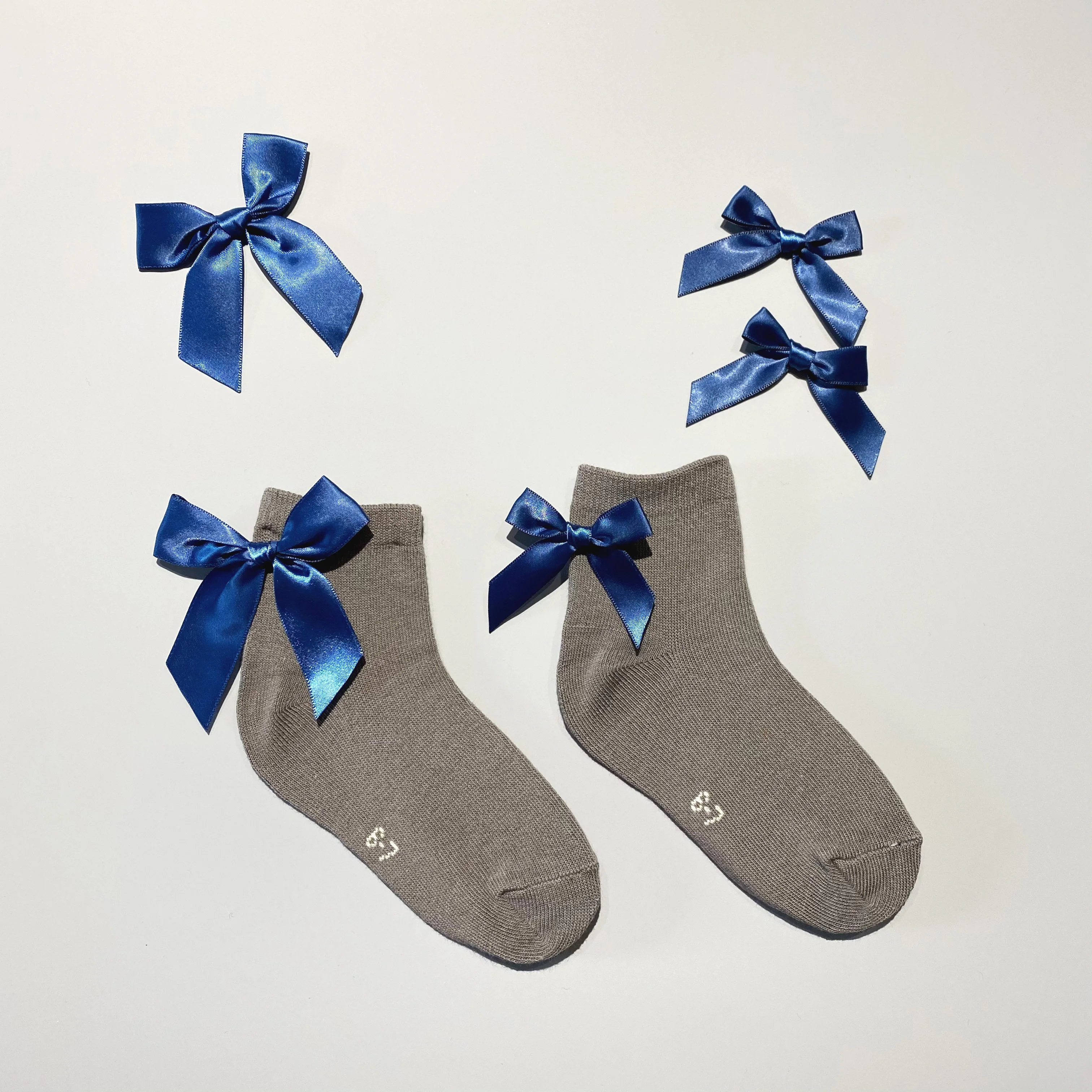 Kaigeng Chip Capacitors Breathable Girls Sock Custom Ribbons Socks Unisex