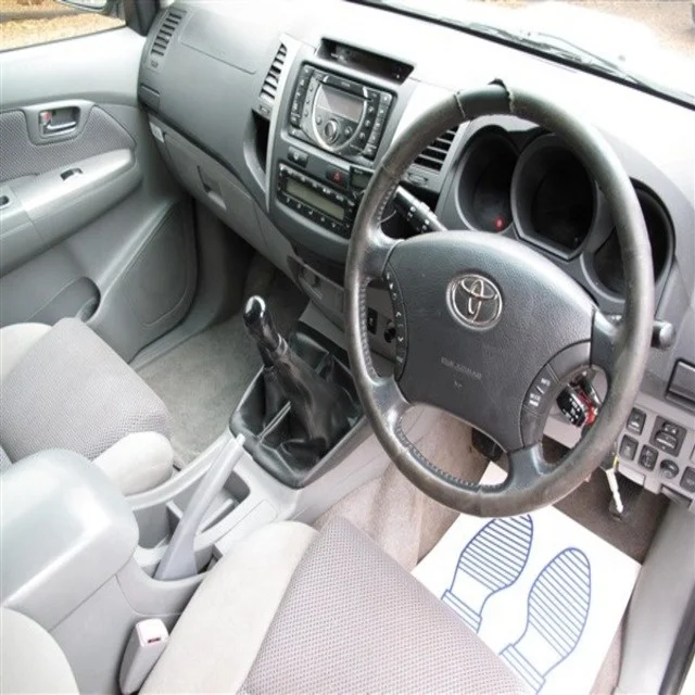 Б/у Toyota Hilux (2011/16) 3 0 D-4D 4WD (171ps) Непобедимый 2010 D/Cab ПИКАП для продажи