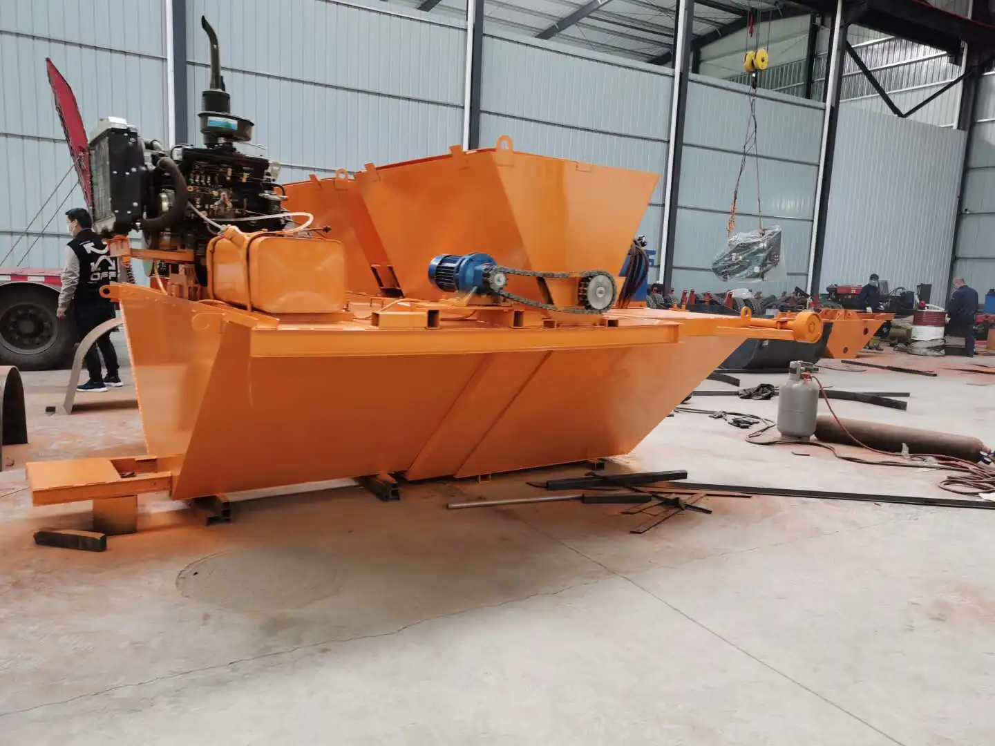 Self Propelled Cement Ditch Machine  Water Channel making Machine
