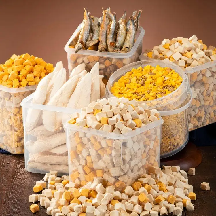 Wholesale  Retail Freeze-dried Meat Fish Chicken Liver Egg Yolk Duck Bags Canned  High Protein Nutrition Delicious Pet Snacks