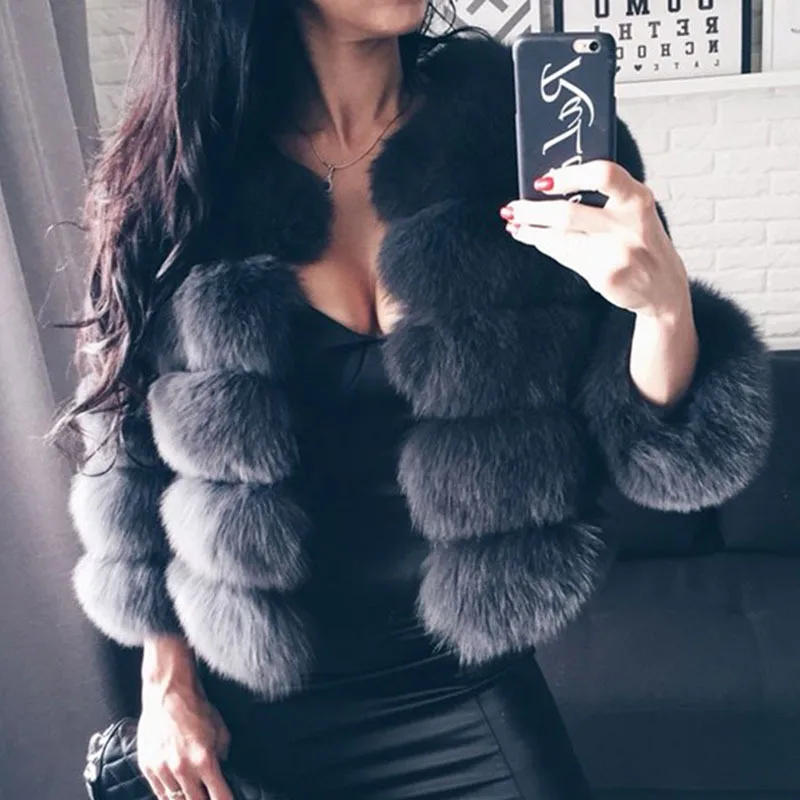 Wholesale Dropshipping Faux Fox Fur Women Thick Slim Short Jacket Outdoor Artificial Fur Coat 2023