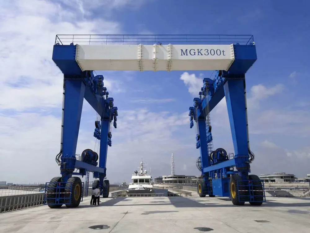 Factory 200 Ton 500 Ton Gantry Crane New Travel Lifting Yacht Boat Lift for Shipyard Motor Gearbox with 3m Max Lifting Height