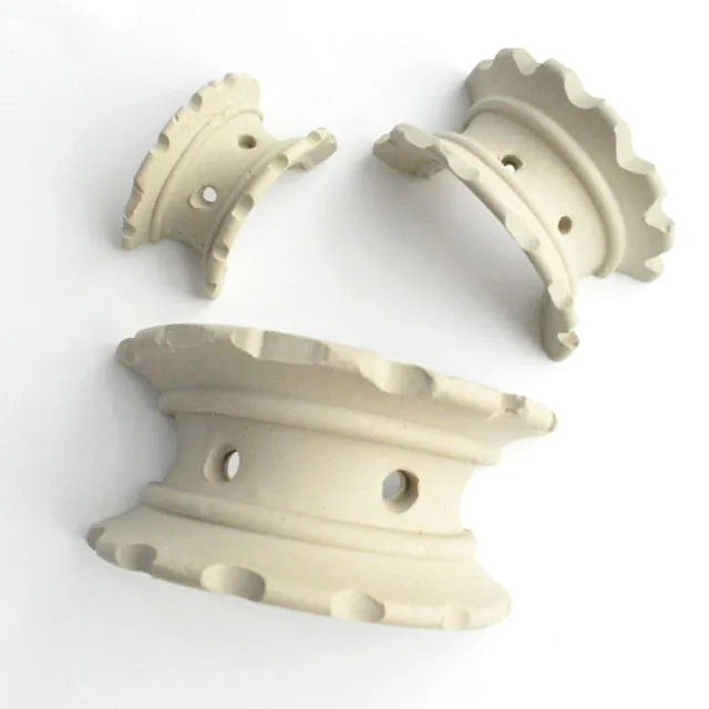 Random Tower Packing Ceramic Super Intalox Saddles Ring Used In Drying Columns